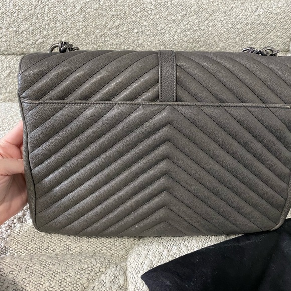 *SALE* Beautiful YSL Saint Laurent college - Large, grey 🤍 - Picture 7 of 11